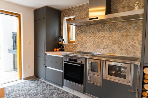 Popolnoma opremljena kuhinja